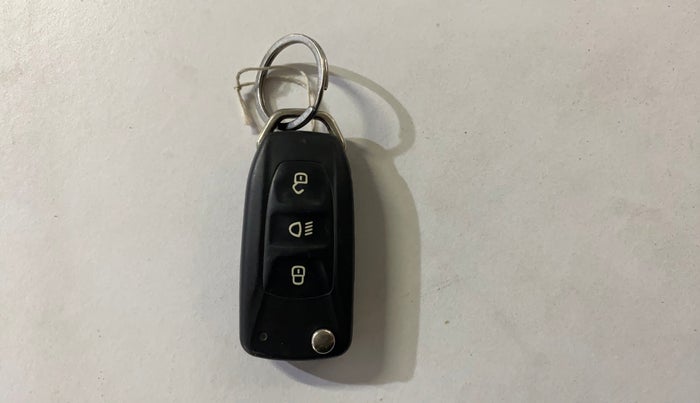 2023 Tata NEXON XM PETROL, Petrol, Manual, 43,008 km, Key Close Up