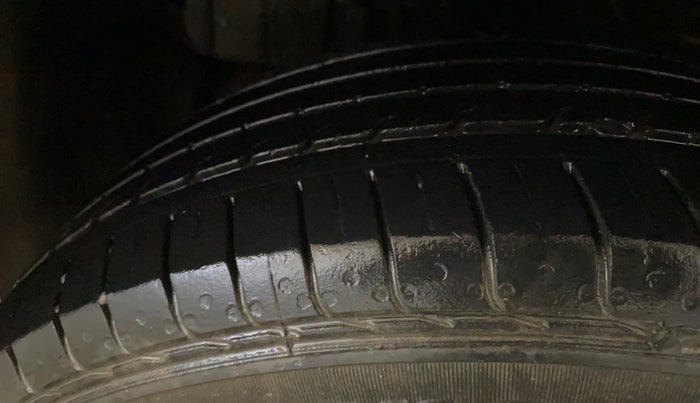 2023 Tata NEXON XM PETROL, Petrol, Manual, 43,008 km, Right Rear Tyre Tread