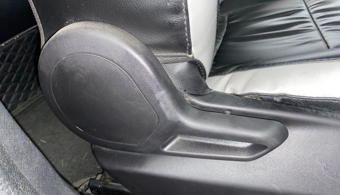 2023 Tata NEXON XM PETROL, Petrol, Manual, 43,008 km, Driver Side Adjustment Panel