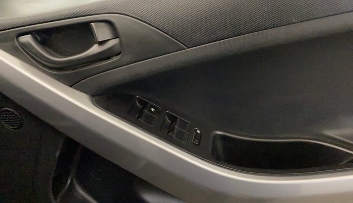 2023 Tata NEXON XM PETROL, Petrol, Manual, 43,008 km, Driver Side Door Panels Control