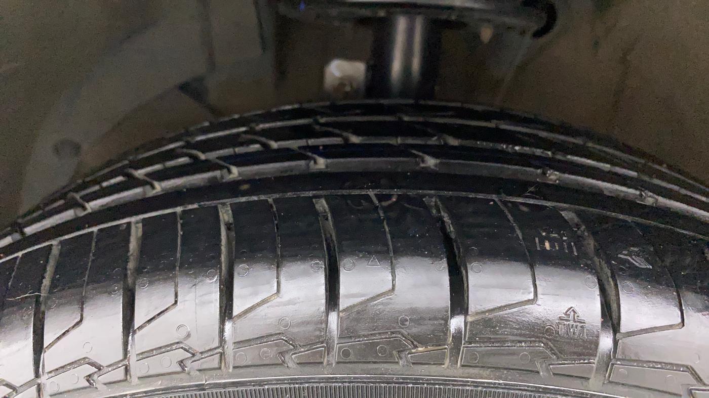 2019 Maruti Baleno ALPHA PETROL 1.2, Petrol, Manual, 73,813 km, Left Front Tyre Tread