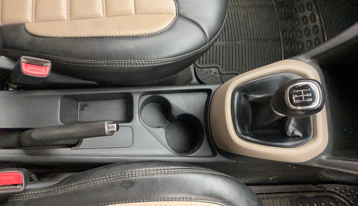 2015 Hyundai Grand i10 ASTA 1.2 KAPPA VTVT, Petrol, Manual, 31,703 km, Gear Lever