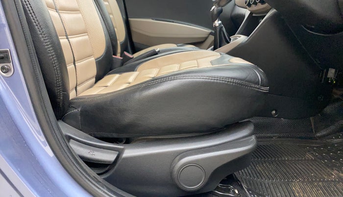 2015 Hyundai Grand i10 ASTA 1.2 KAPPA VTVT, Petrol, Manual, 31,703 km, Driver Side Adjustment Panel