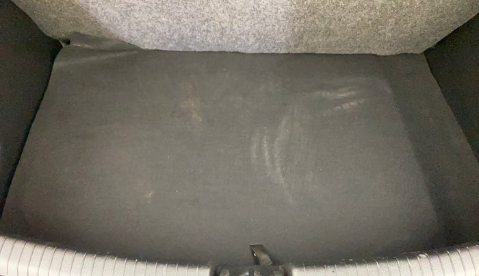 2015 Hyundai Grand i10 ASTA 1.2 KAPPA VTVT, Petrol, Manual, 31,703 km, Boot Inside