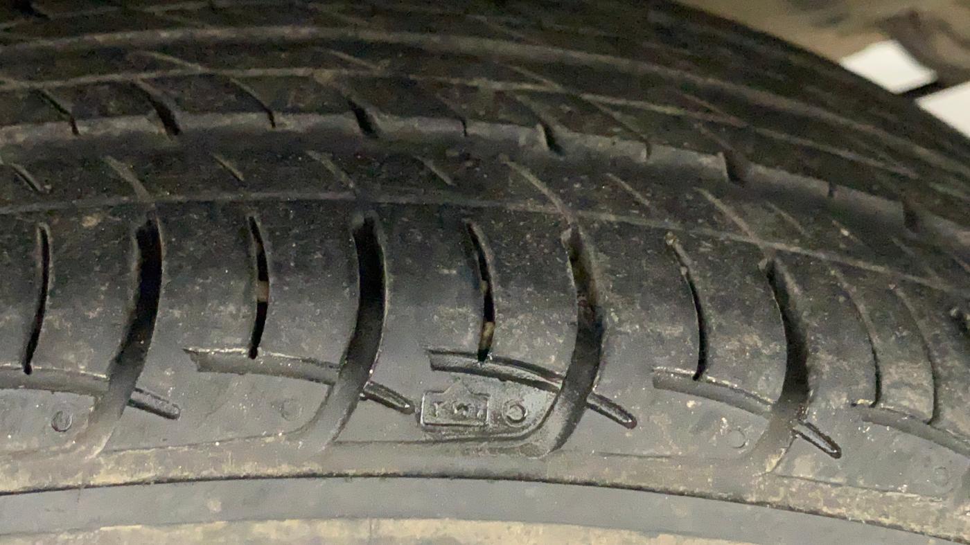 2019 Maruti Baleno ALPHA PETROL 1.2, Petrol, Manual, 90,522 km, Right Front Tyre Tread