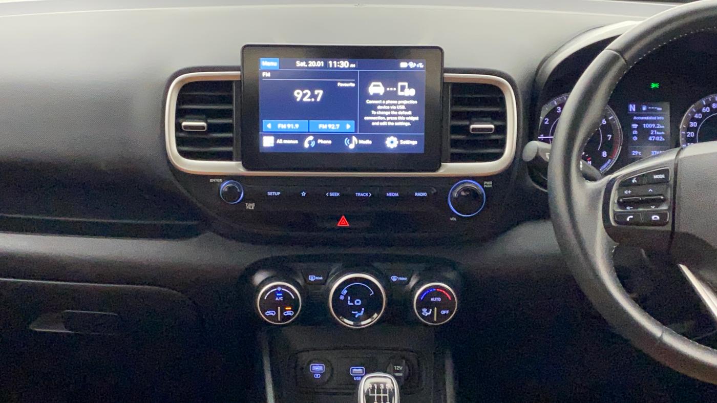 2020 Hyundai VENUE SX 1.0 TURBO IMT, Petrol, Manual, 37,680 km, Air Conditioner