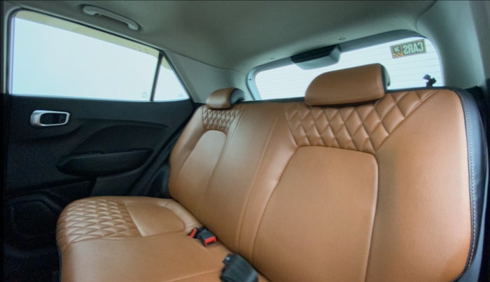 2020 Hyundai VENUE SX 1.0 TURBO IMT, Petrol, Manual, 37,680 km, Right Side Rear Door Cabin
