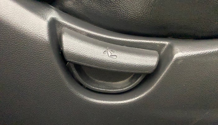 2018 Hyundai Grand i10 SPORTZ AT 1.2 KAPPA VTVT, Petrol, Automatic, 61,118 km, Driver Side Adjustment Panel