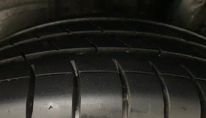 2018 Hyundai Grand i10 SPORTZ AT 1.2 KAPPA VTVT, Petrol, Automatic, 61,118 km, Left Rear Tyre Tread