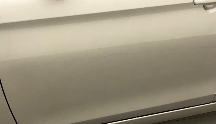 2018 Maruti Ciaz DELTA 1.5 SHVS MT PETROL, Petrol, Manual, 51,690 km, Front passenger door - Slightly dented