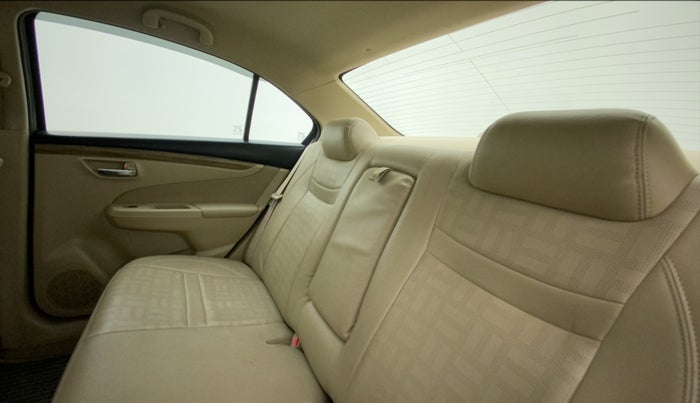 2018 Maruti Ciaz DELTA 1.5 SHVS MT PETROL, Petrol, Manual, 51,690 km, Right Side Rear Door Cabin