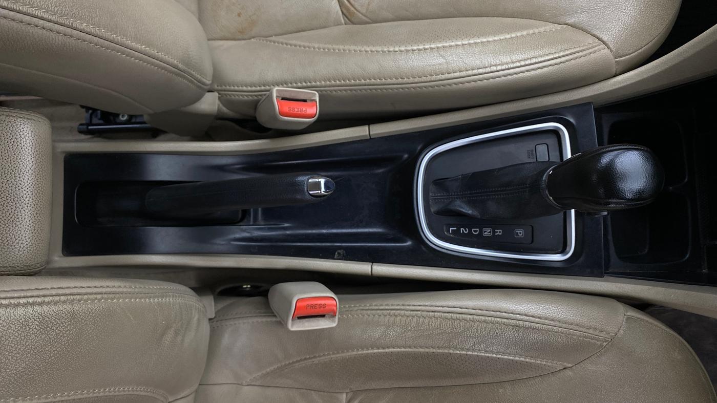 2020 Maruti Ciaz ALPHA  AT 1.5 SHVS PETROL, Petrol, Automatic, 1,09,980 km, Gear Lever