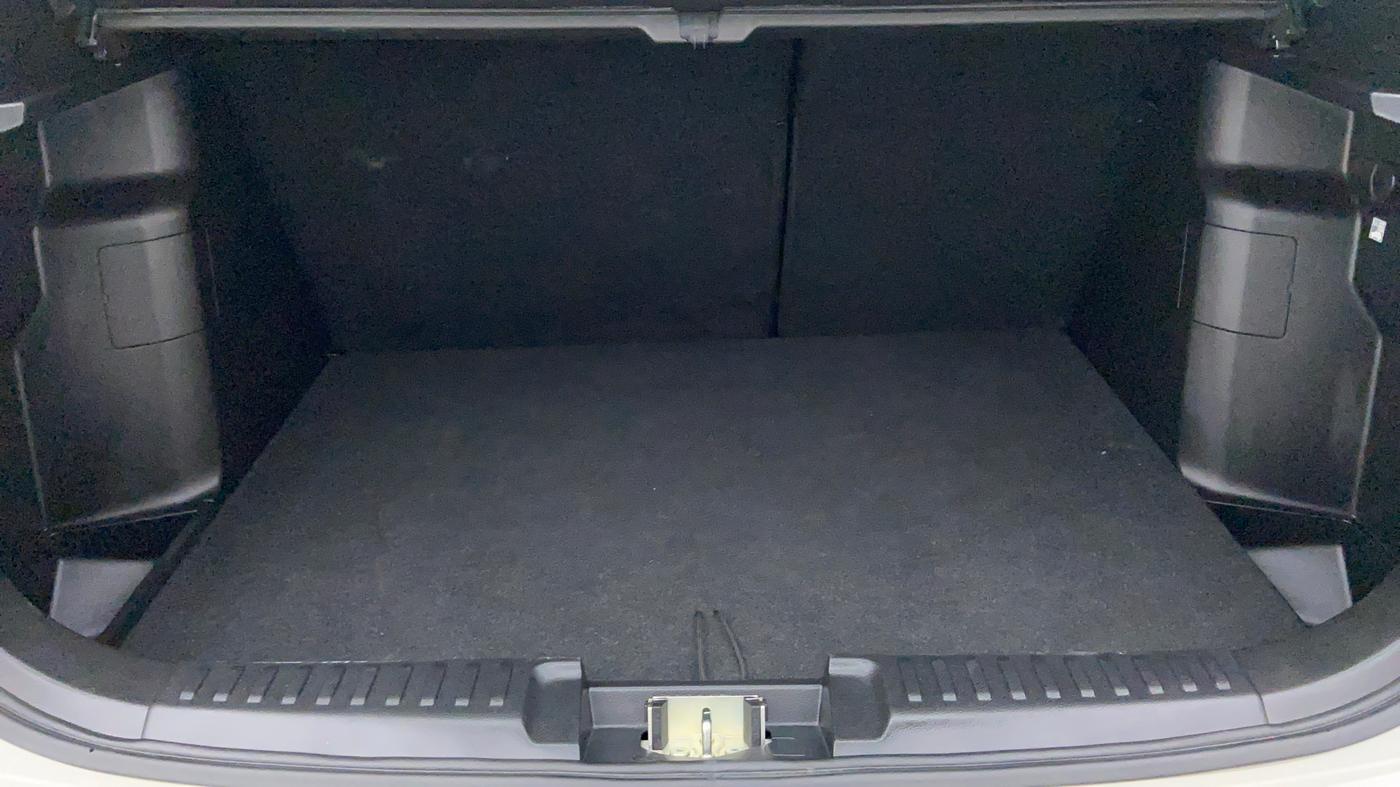 2022 Maruti BREZZA ZXI + SMART HYBRID, Petrol, Manual, 1,330 km, Boot Inside