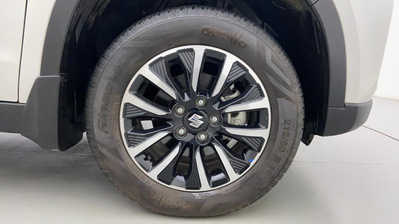 2022 Maruti BREZZA ZXI + SMART HYBRID, Petrol, Manual, 1,330 km, Right Front Wheel