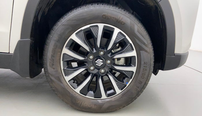 2022 Maruti BREZZA ZXI + SMART HYBRID, Petrol, Manual, 1,330 km, Right Front Wheel