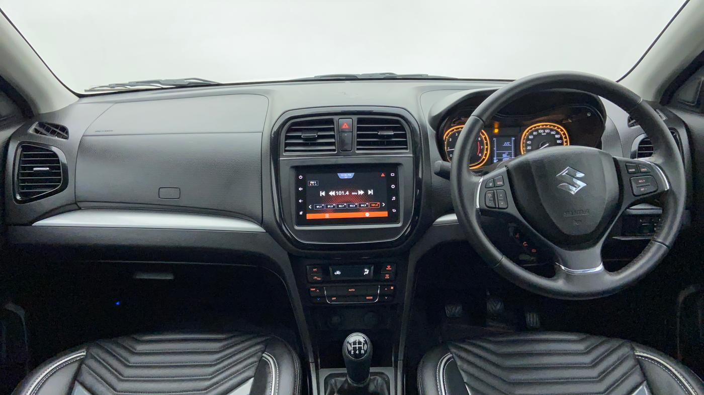 2022 Maruti BREZZA ZXI + SMART HYBRID, Petrol, Manual, 1,330 km, Dashboard