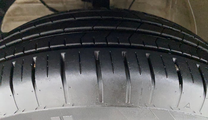 2021 Maruti Swift ZXI (AMT), Petrol, Automatic, 6,415 km, Left Front Tyre Tread