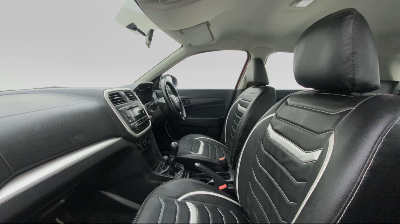 2019 Maruti Vitara Brezza VDI, Diesel, Manual, 75,554 km, Right Side Front Door Cabin