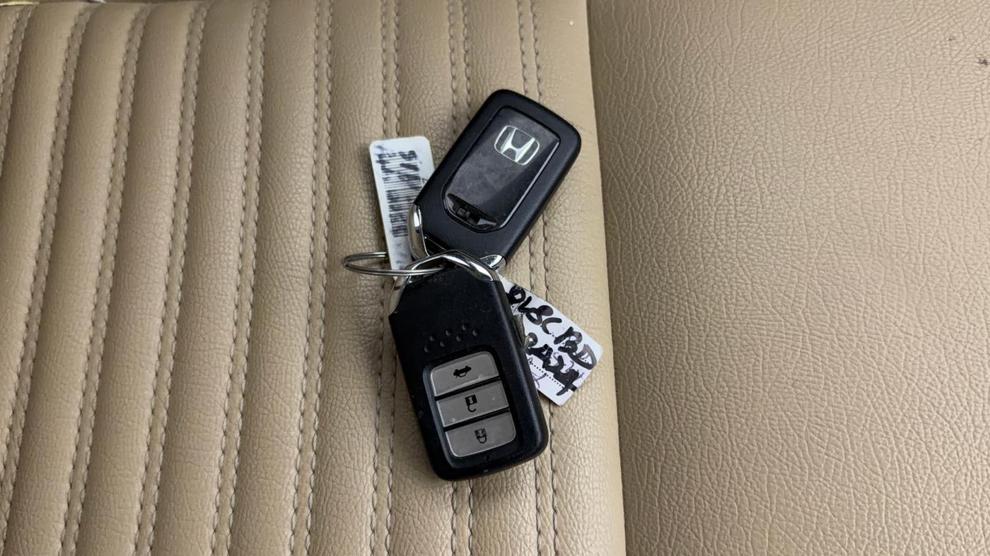 2022 Honda City 1.5L I-VTEC V MT 5TH GEN, Petrol, Manual, 46,225 km, Key Close Up