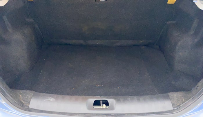 2015 Maruti Swift Dzire ZDI, Diesel, Manual, 14,113 km, Boot Inside