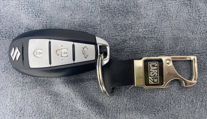 2015 Maruti Swift Dzire ZDI, Diesel, Manual, 14,113 km, Key Close Up