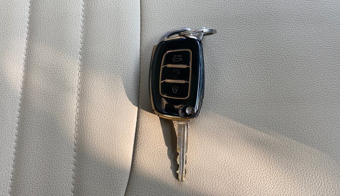 2022 Hyundai GRAND I10 NIOS SPORTZ 1.2 KAPPA VTVT, Petrol, Manual, 26,782 km, Key Close Up