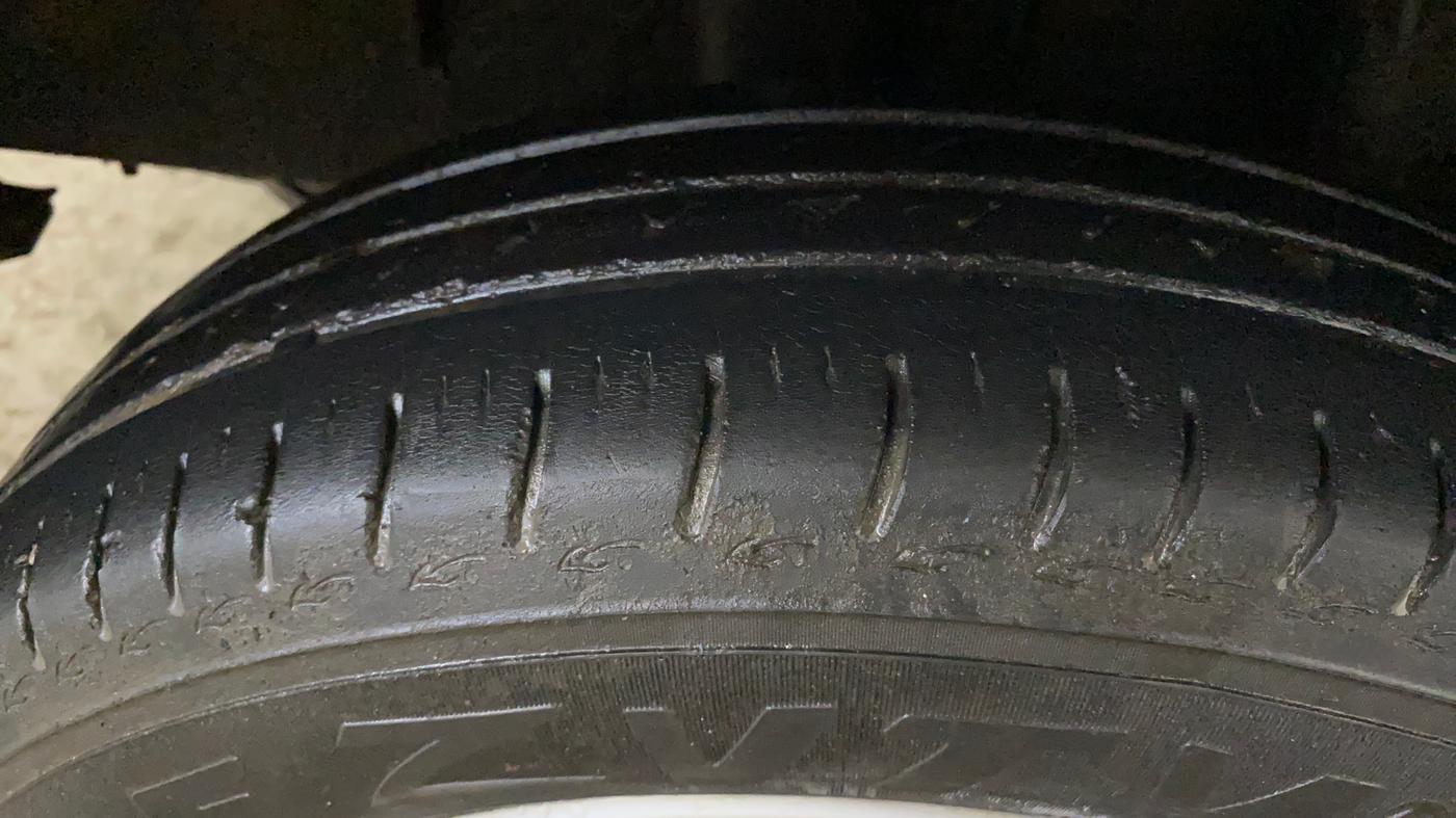 2019 Renault TRIBER RXL MT, Petrol, Manual, 23,683 km, Right Rear Tyre Tread