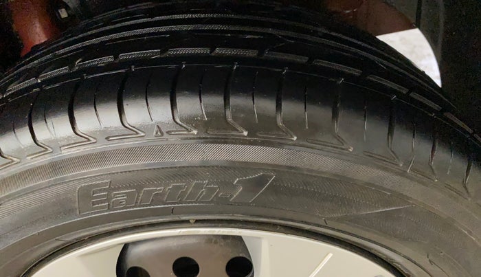 2019 Mahindra XUV300 W6 1.2 PETROL, Petrol, Manual, 86,895 km, Left Rear Tyre Tread