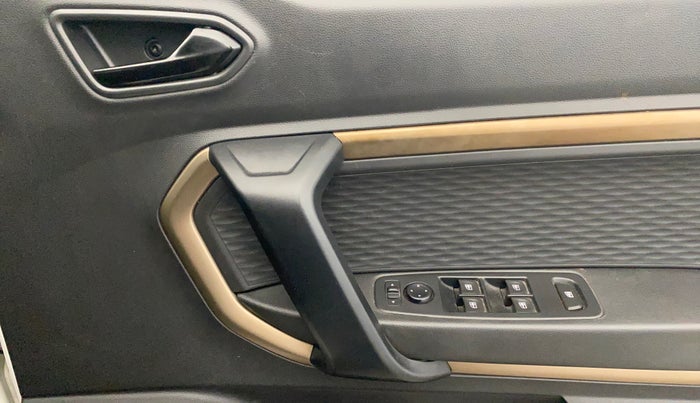 2021 Renault Kiger RXT (O) MT, Petrol, Manual, 35,145 km, Driver Side Door Panels Control