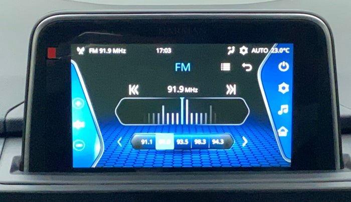 2021 Tata PUNCH CREATIVE AMT 1.2 RTN DUAL TONE, Petrol, Automatic, 17,850 km, Infotainment System