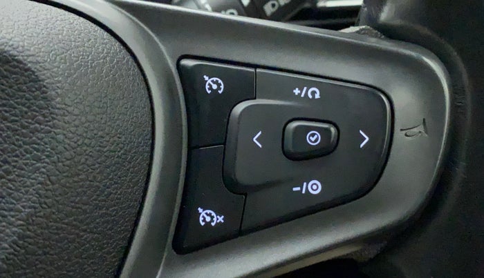 2021 Tata PUNCH CREATIVE AMT 1.2 RTN DUAL TONE, Petrol, Automatic, 17,850 km, Adaptive Cruise Control