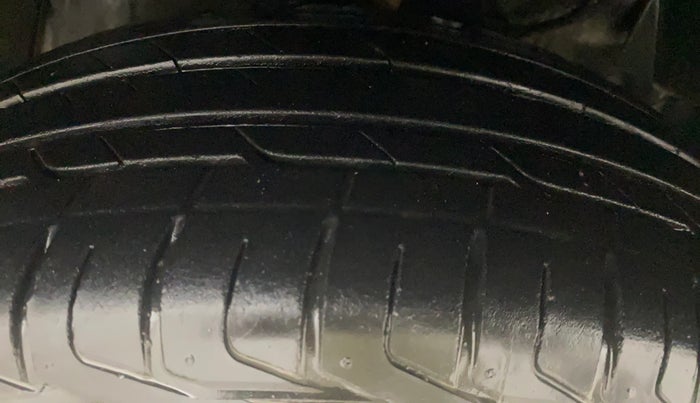 2023 Tata NEXON XM SUNROOF PETROL, Petrol, Manual, 19,528 km, Left Front Tyre Tread