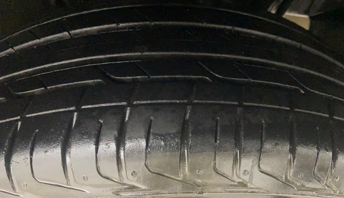 2023 Tata NEXON XM SUNROOF PETROL, Petrol, Manual, 19,528 km, Left Rear Tyre Tread