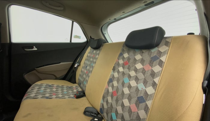2013 Hyundai Grand i10 ASTA 1.2 VTVT, Petrol, Manual, 55,888 km, Right Side Rear Door Cabin