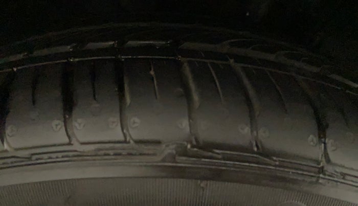 2022 Tata Tiago XZ PLUS PETROL, Petrol, Manual, 592 km, Right Rear Tyre Tread