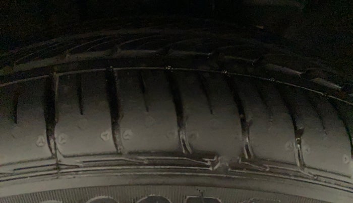 2022 Tata Tiago XZ PLUS PETROL, Petrol, Manual, 592 km, Right Front Tyre Tread