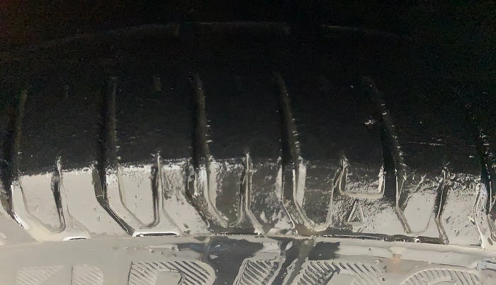 2017 Maruti Dzire ZXI PLUS, Petrol, Manual, 75,698 km, Right Front Tyre Tread