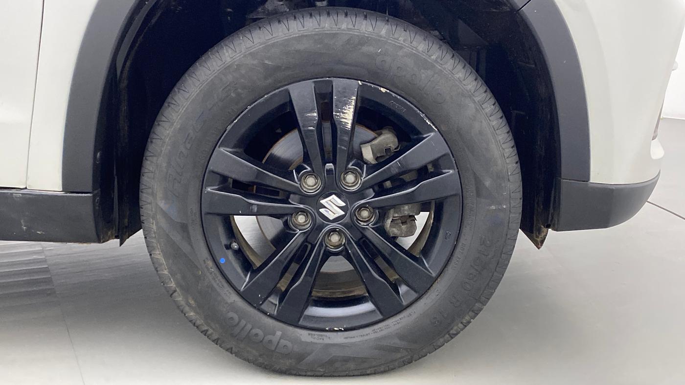 2018 Maruti Vitara Brezza ZDI, Diesel, Manual, 43,750 km, Right Front Wheel