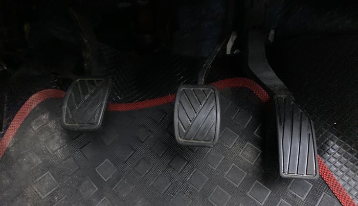 2018 Maruti Vitara Brezza ZDI, Diesel, Manual, 43,750 km, Pedals