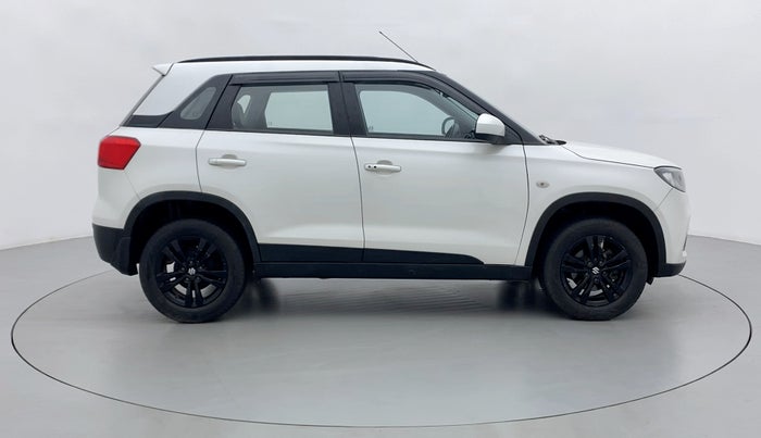 2018 Maruti Vitara Brezza ZDI, Diesel, Manual, 43,750 km, Right Side View