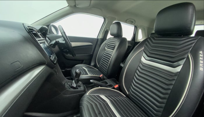 2018 Maruti Vitara Brezza ZDI, Diesel, Manual, 43,750 km, Right Side Front Door Cabin