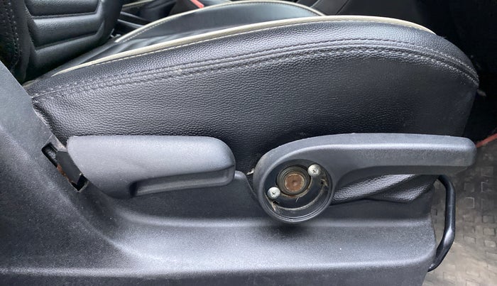 2018 Maruti Vitara Brezza ZDI, Diesel, Manual, 43,750 km, Driver Side Adjustment Panel