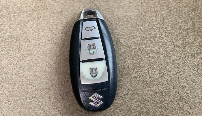 2019 Maruti Ciaz ZETA 1.5 SHVS MT PETROL, Petrol, Manual, 1,12,843 km, Key Close Up