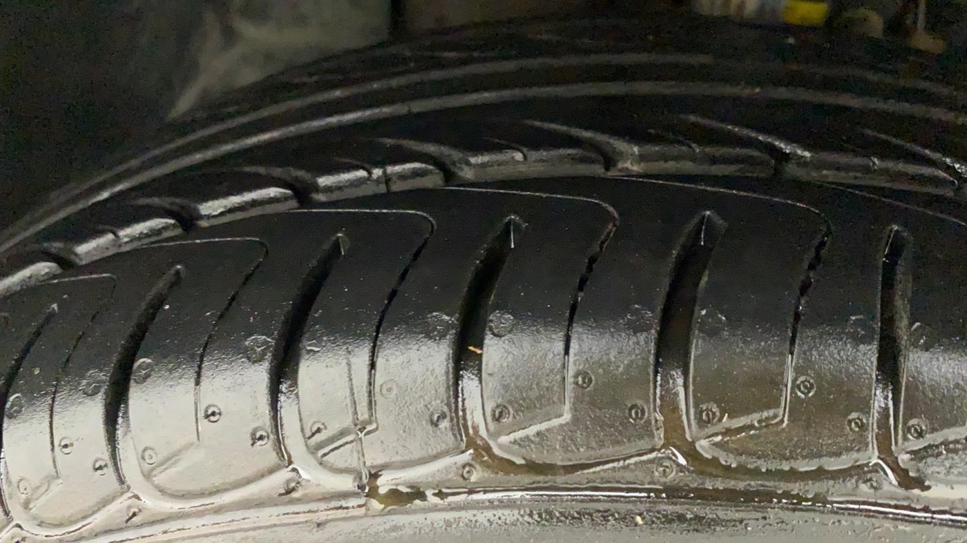 2019 Ford Ecosport TITANIUM 1.5L DIESEL, Diesel, Manual, 55,321 km, Left Front Tyre Tread