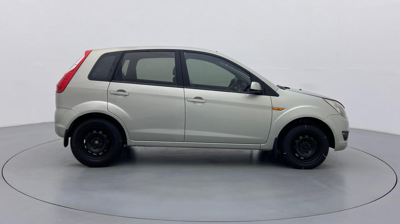 2011 Ford Figo 1.4 TITANIUM DURATORQ, Diesel, Manual, 1,63,953 km, Right Side View
