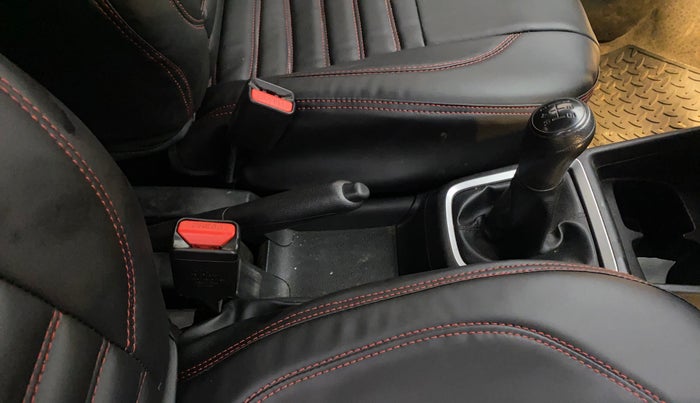 2021 Maruti Swift LXI, Petrol, Manual, 44,611 km, Gear Lever
