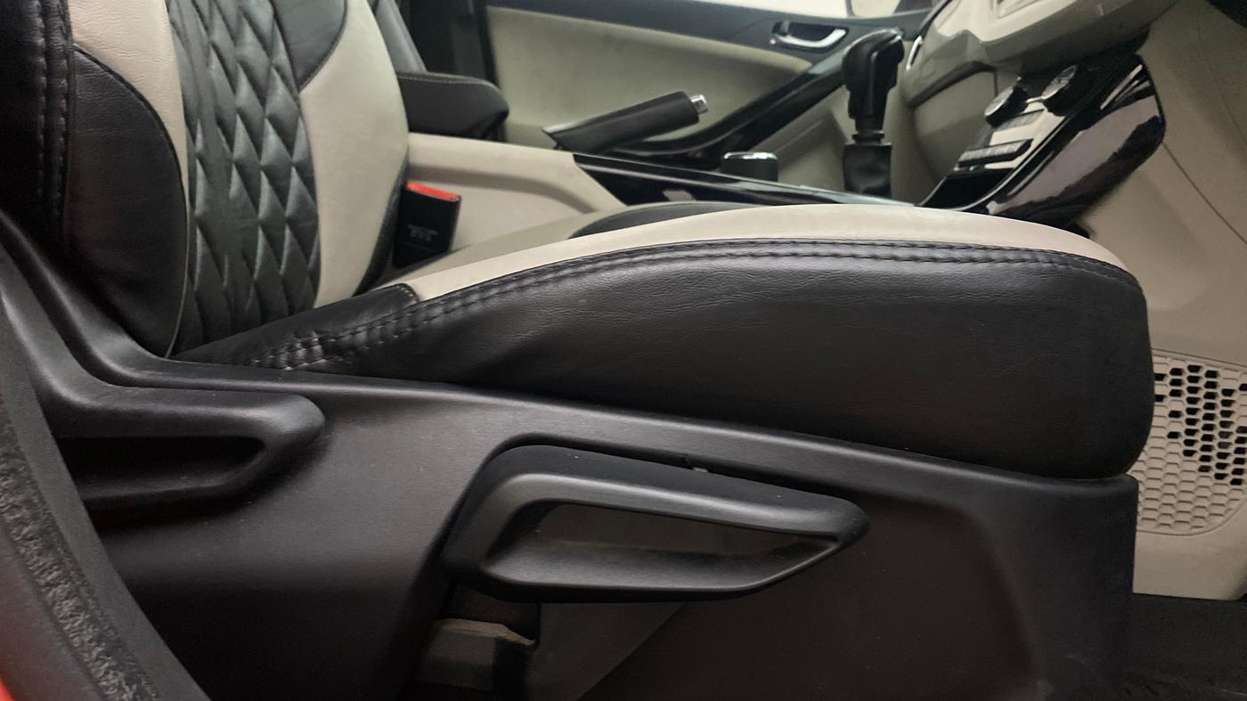 2022 Tata NEXON XZ PLUS (HS) PETROL, Petrol, Manual, 61,740 km, Driver Side Adjustment Panel