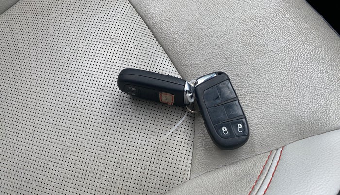 2018 Jeep Compass LIMITED 2.0 DIESEL 4X4, Diesel, Manual, 78,216 km, Key Close Up