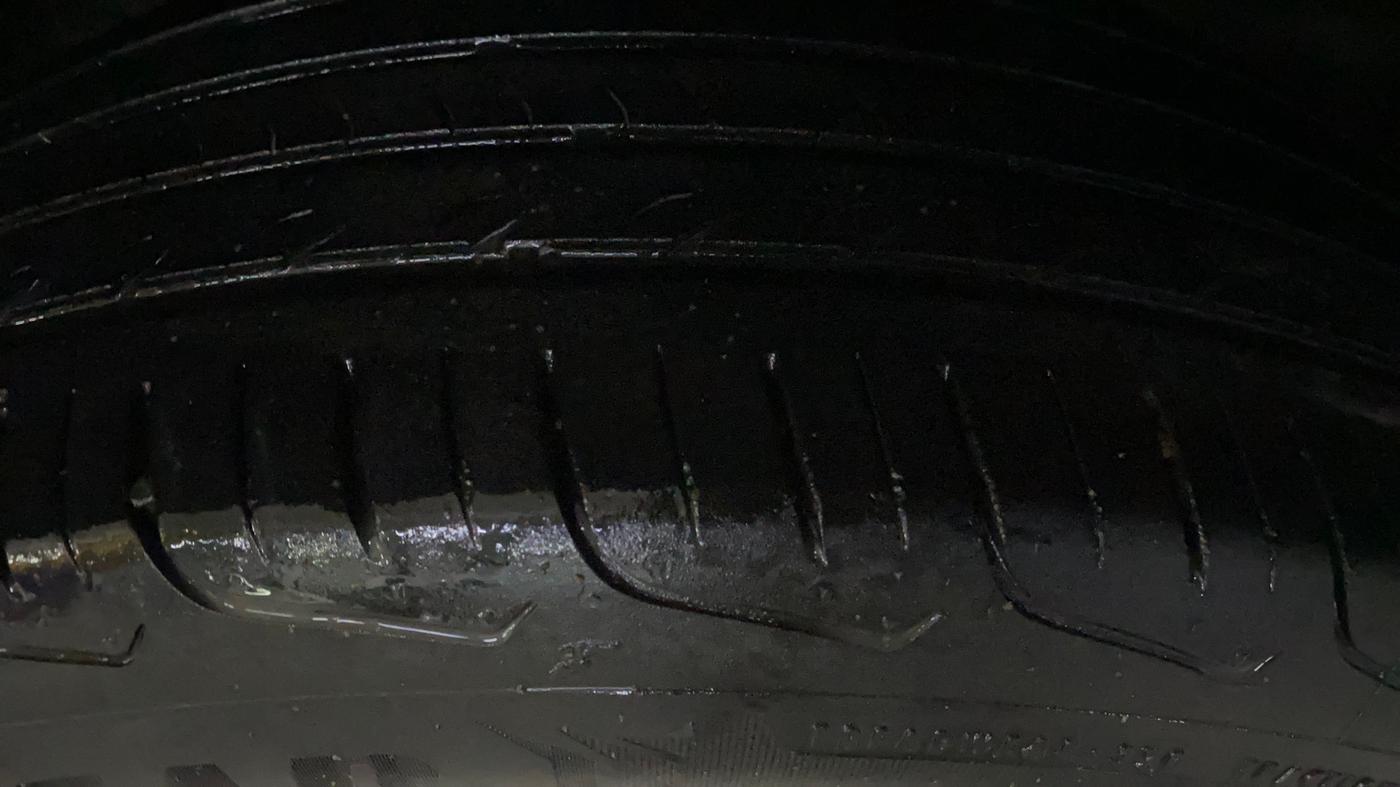 2023 Tata PUNCH ACCOMPLISHED DAZZLE SUNROOF CNG MT, CNG, Manual, 92,545 km, Right Front Tyre Tread
