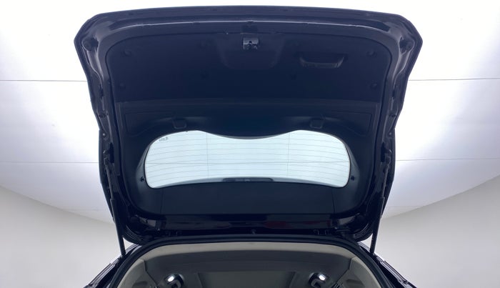 2021 Tata Harrier XZA+ DARK EDITION, Diesel, Automatic, 31,165 km, Boot Door Open